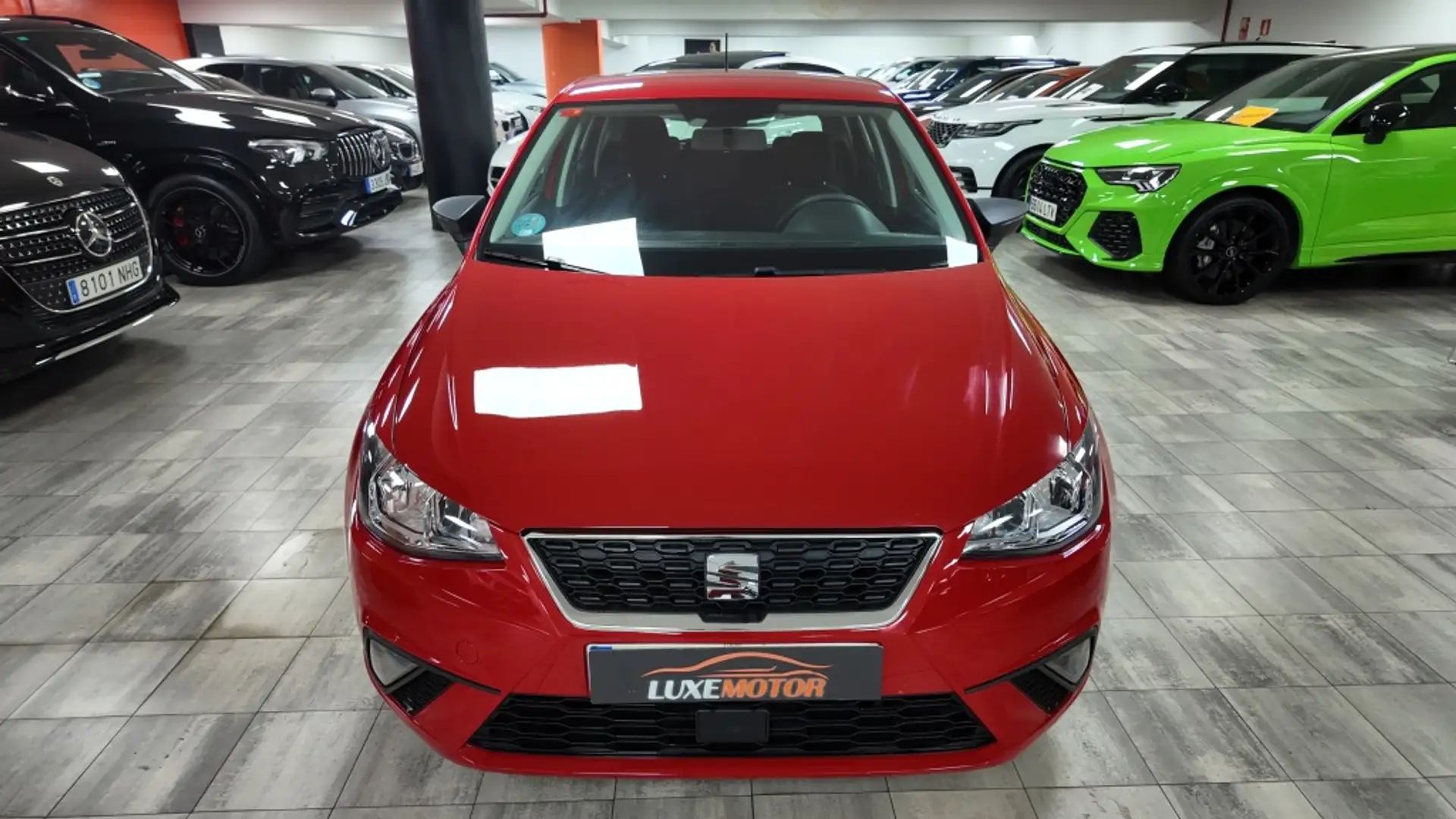 SEAT Ibiza 1.0 MPI S&S Style 80 Rojo - 2