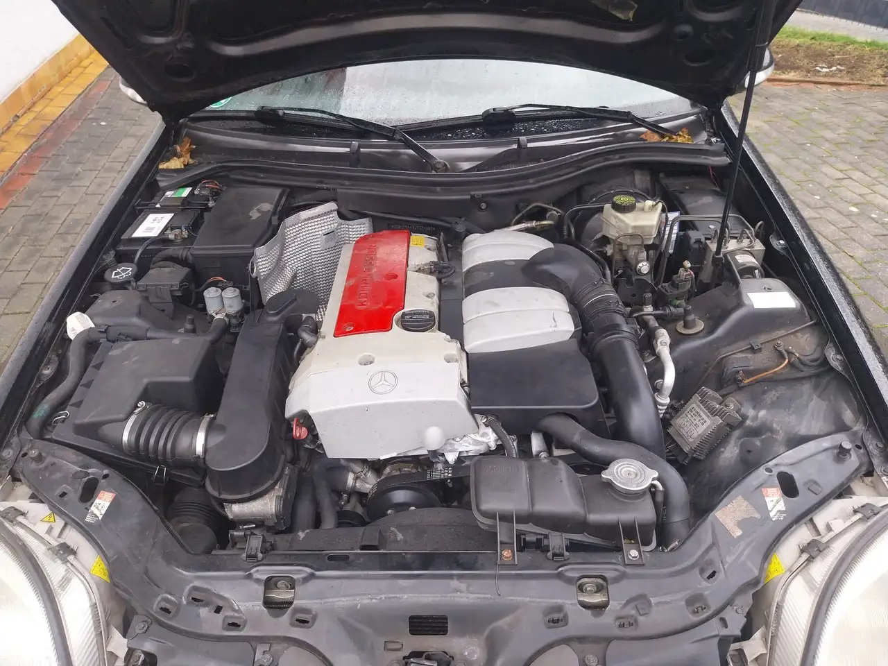 Mercedes-Benz SLK 230