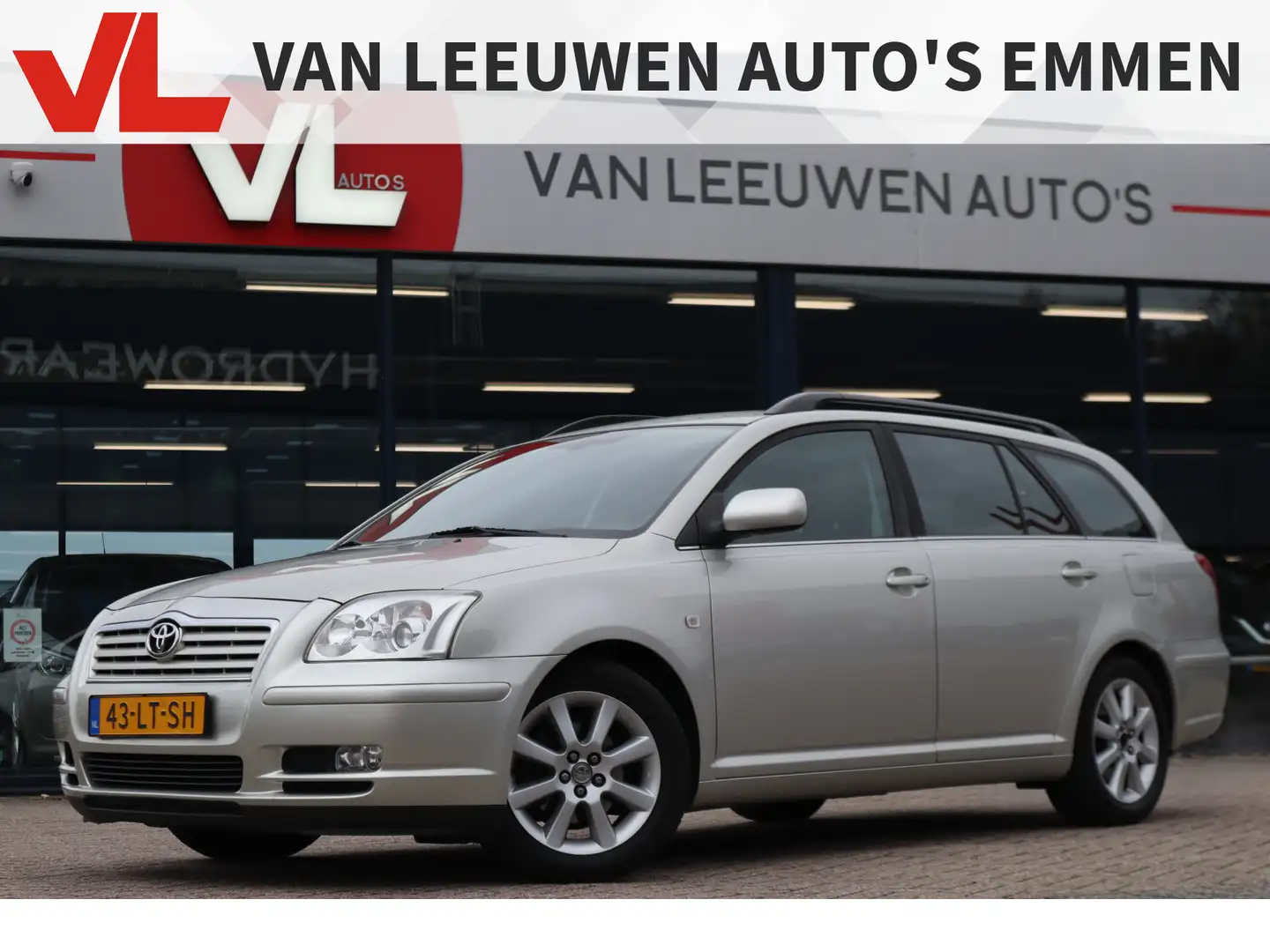 Toyota Avensis Wagon 1.8 VVTi Linea Luna | Automaat | Trekhaak | Gris - 1