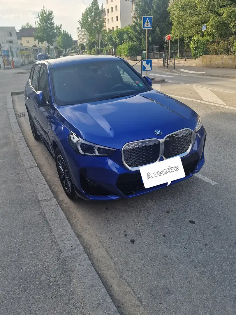 BMW iX1 eDrive20 Bleu - 1