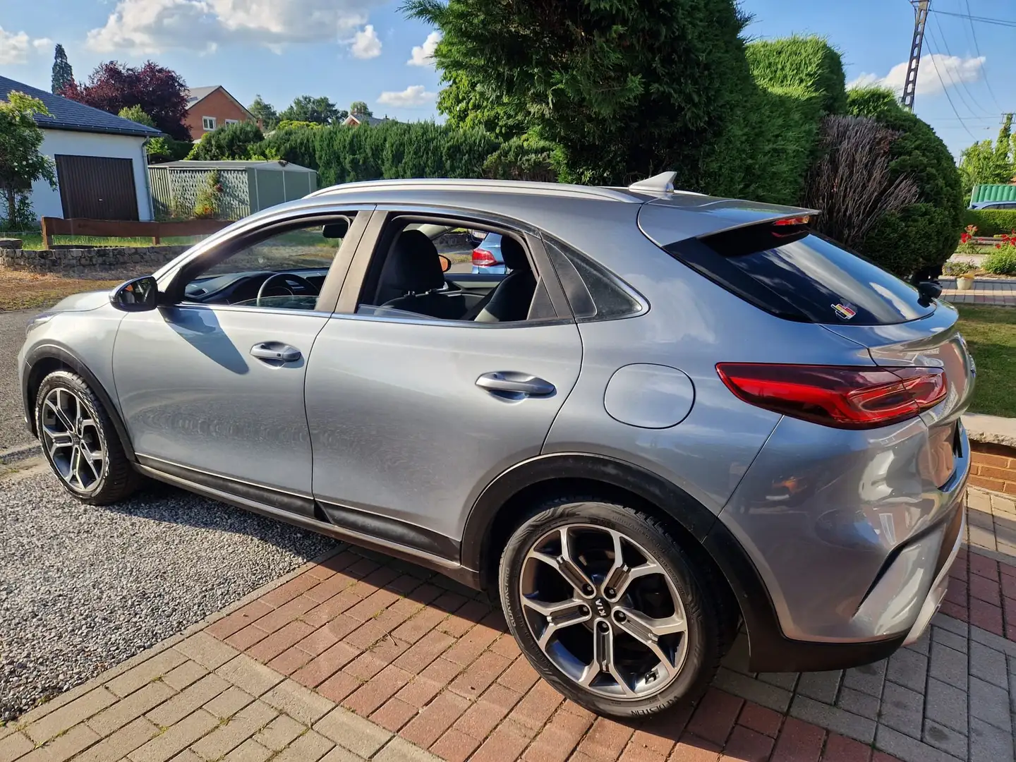 Kia XCeed 1.0 T-GDi Navi Edition ISG Gris - 2