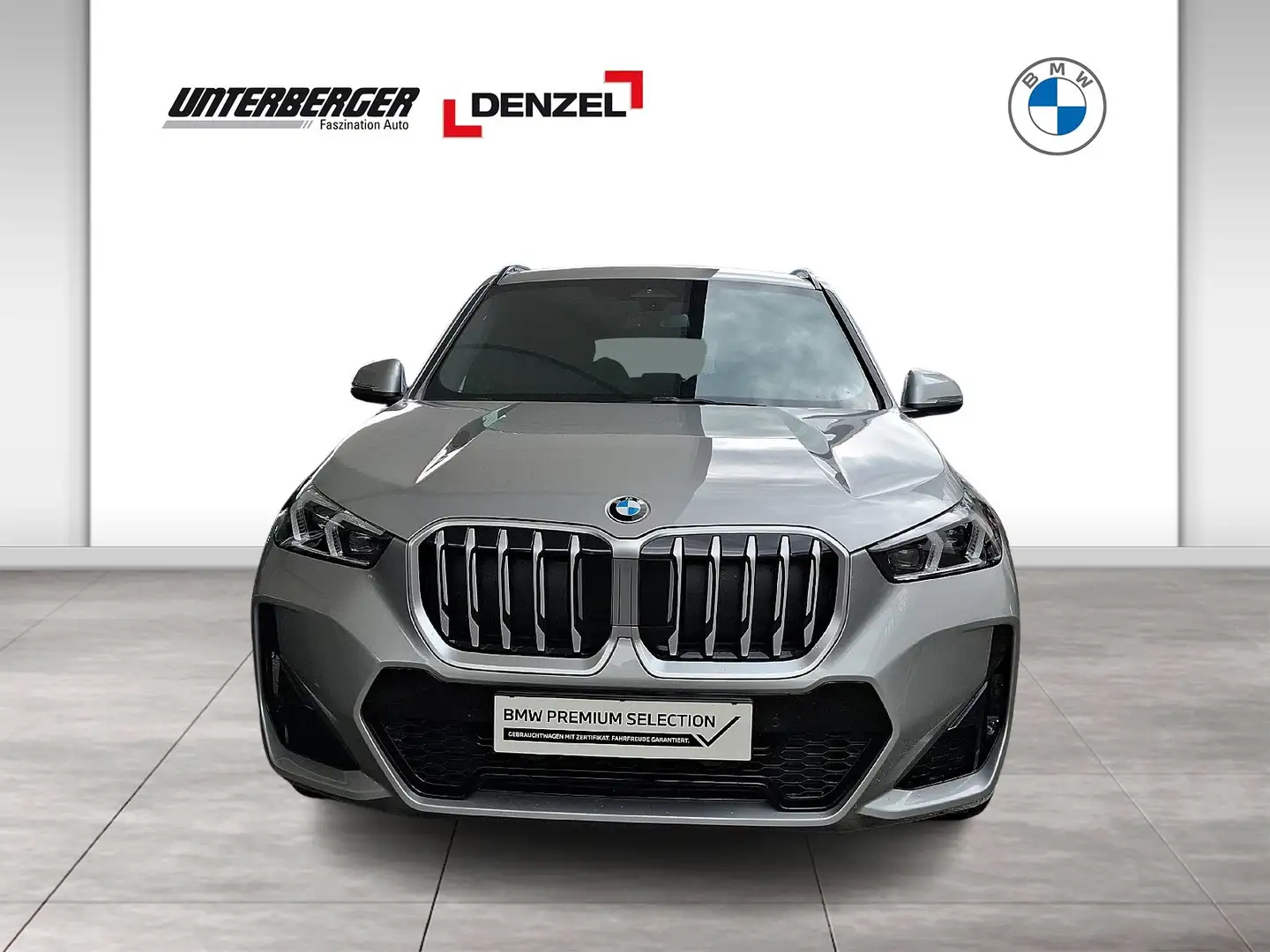 BMW X1 xDrive20d M Sportpaket Silber - 2