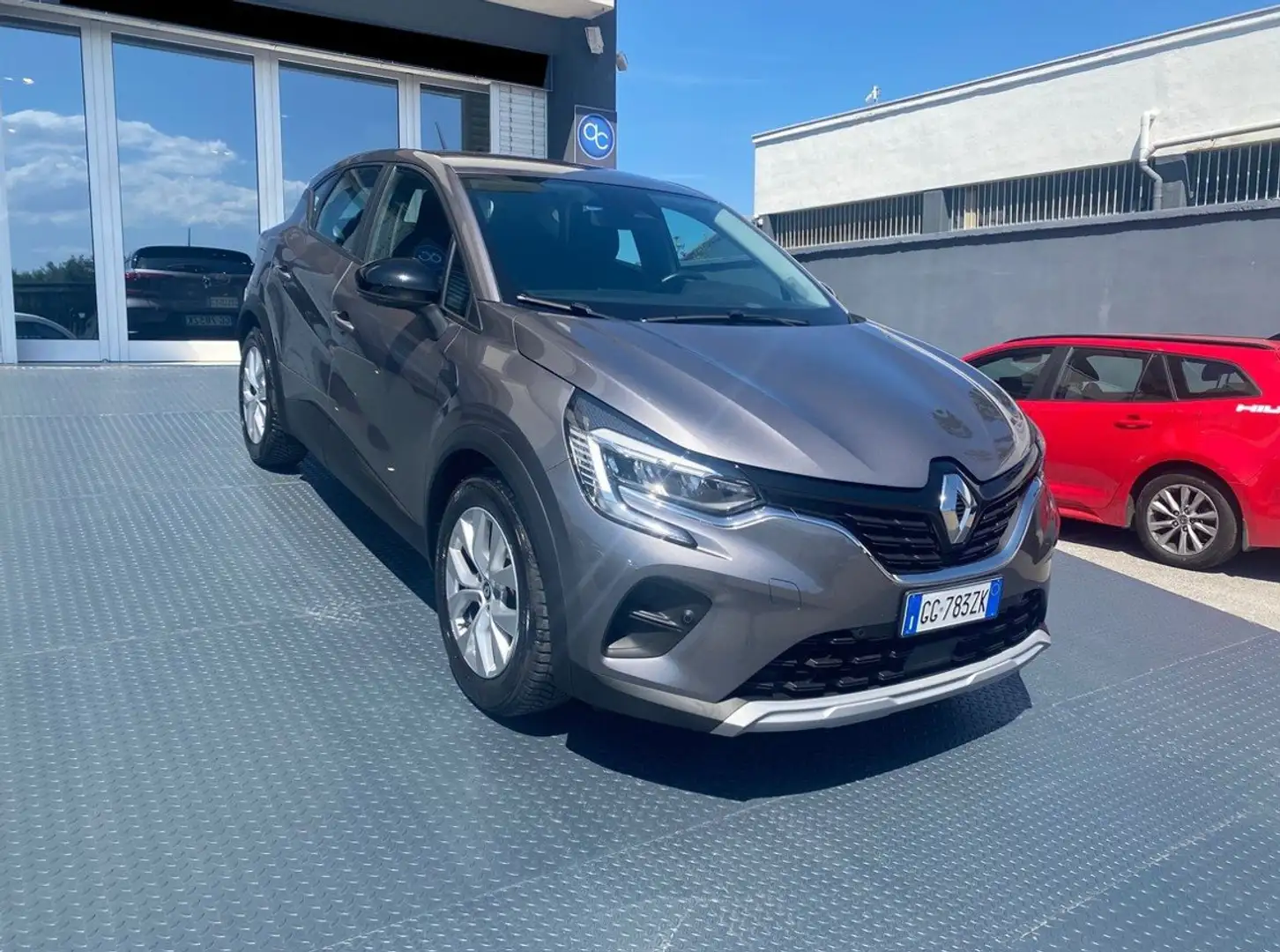 Renault Captur Captur II 2019 1.0 tce Business Gpl 100cv my21 Grigio - 2