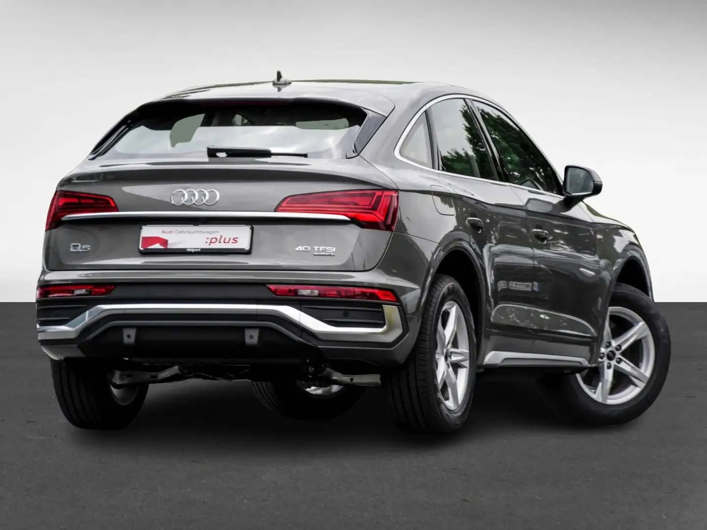 Audi Q5 Sportback 40 quattro S LINE NAVI KAMERA LM18 Grijs - 2