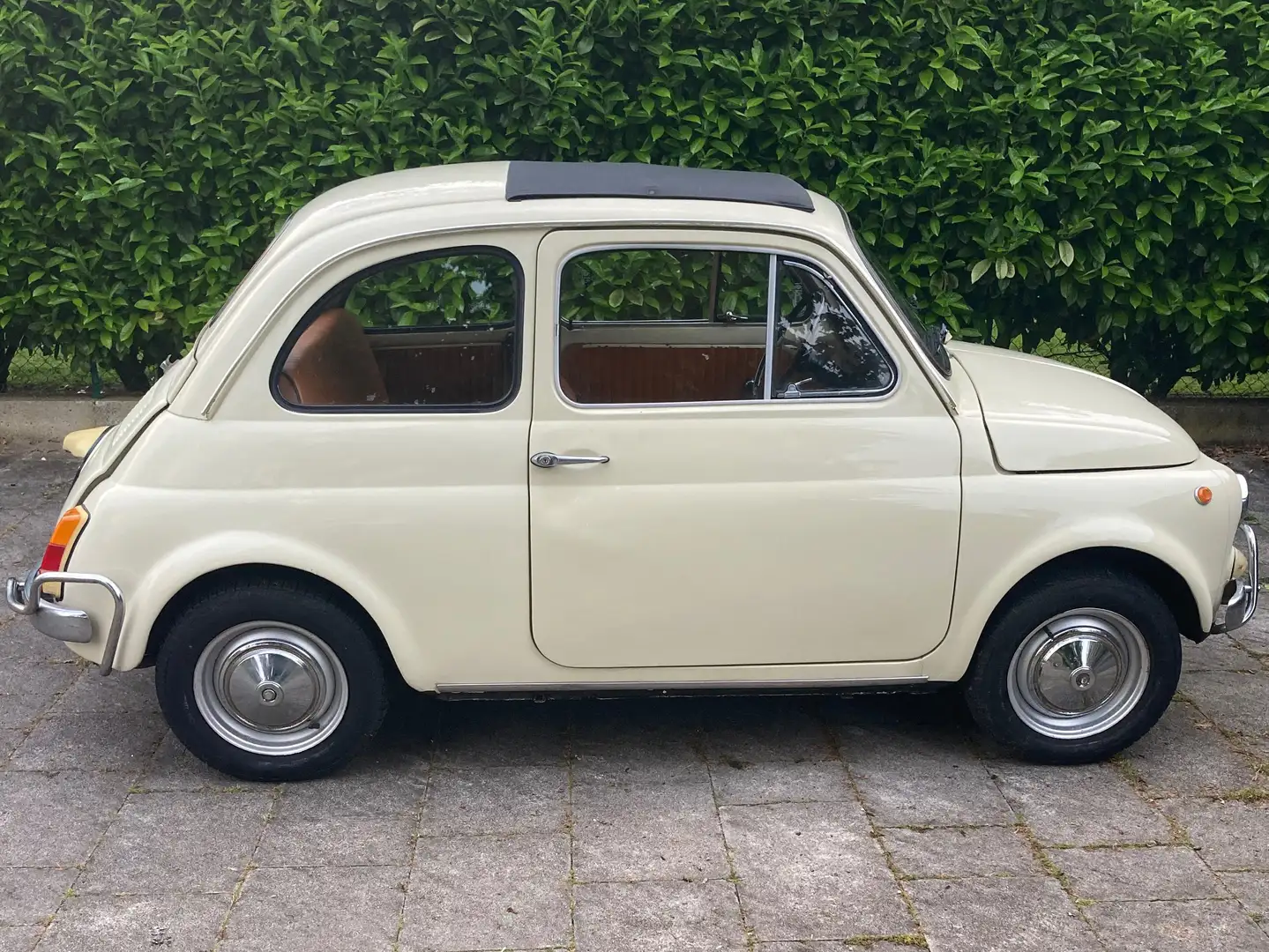 Fiat 500L 1070 Beige - 1