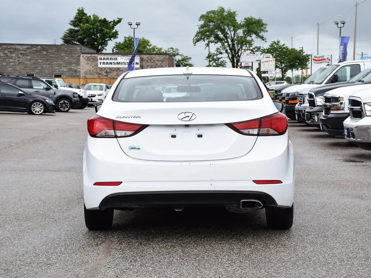 Hyundai ELANTRA снимка Hyundai ELANTRA