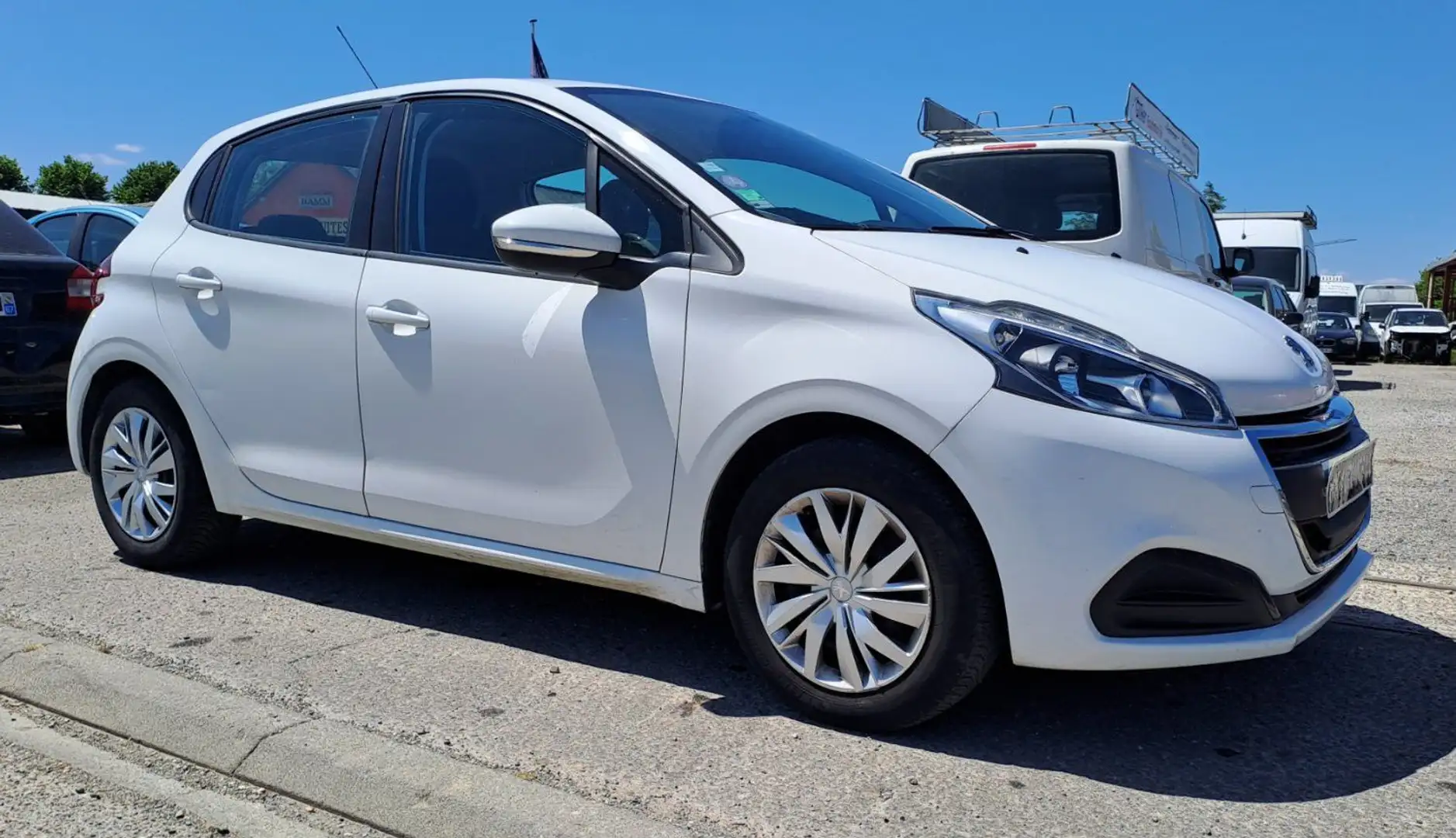 Peugeot 208 1.2 VTi 68 cv Blanc - 2