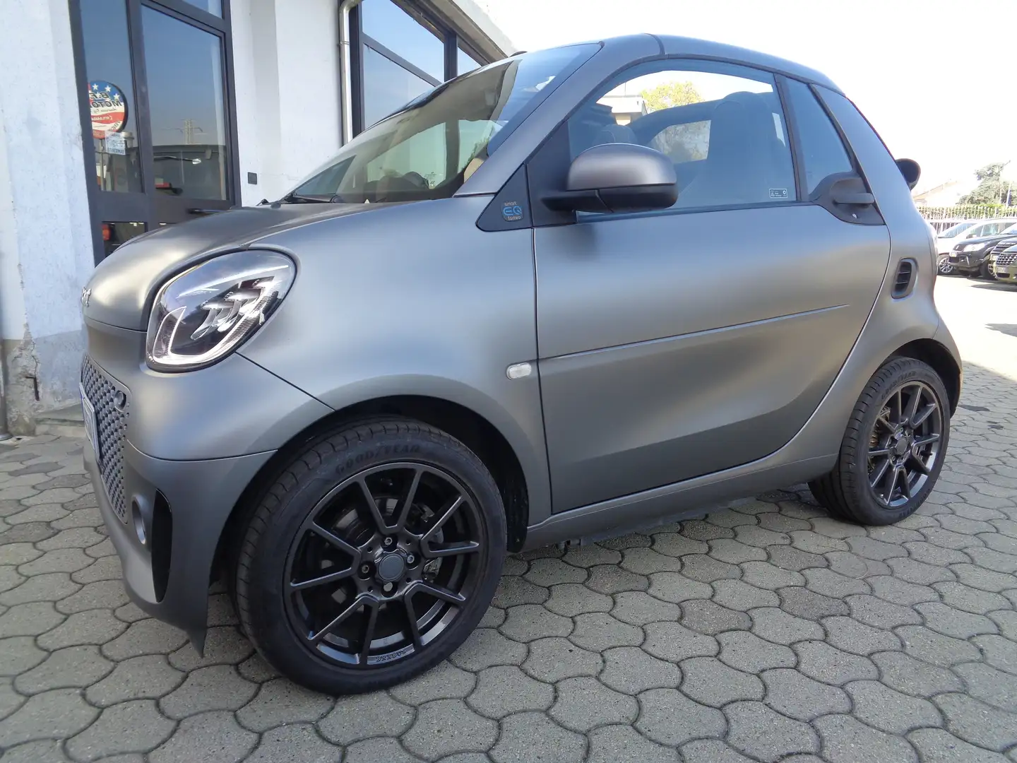 smart forTwo Fortwo III 2020 Cabrio Cabrio eq Passion 4,6kW Gris - 1