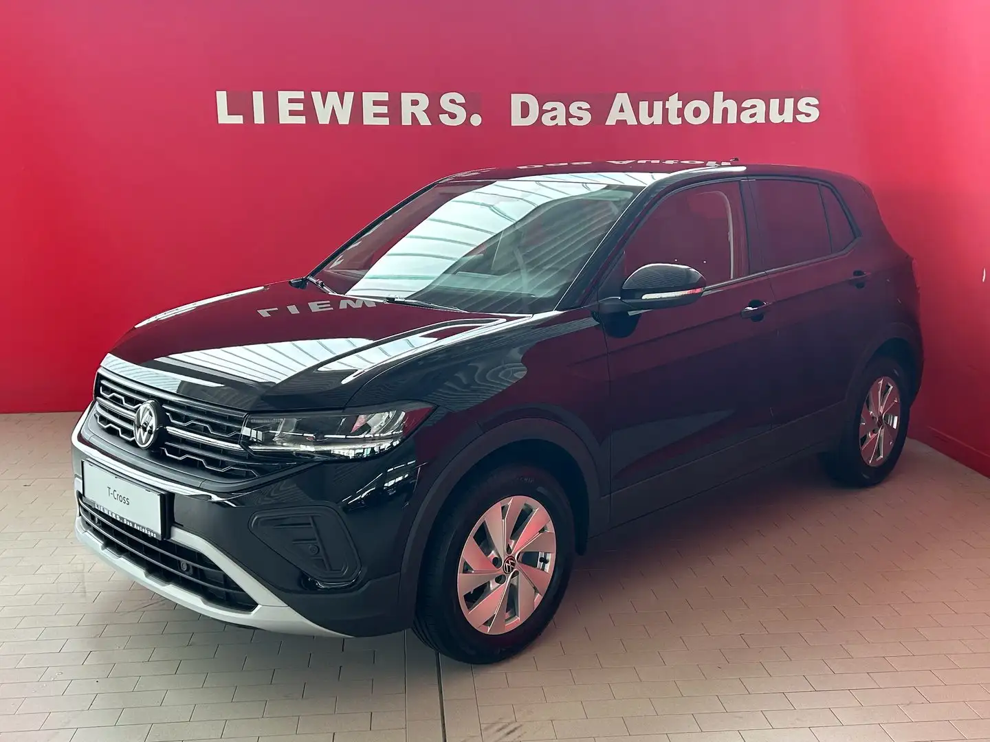 Volkswagen T-Cross 4Me TSI Schwarz - 2