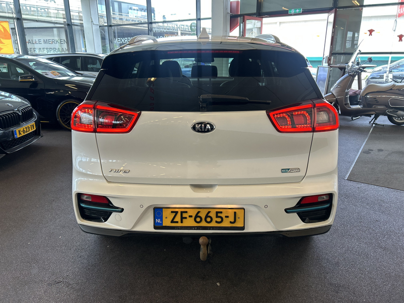 Kia e-Niro ExecutiveLine 64 kWh Vol Elektrisch | Adaptieve cr — photo 6