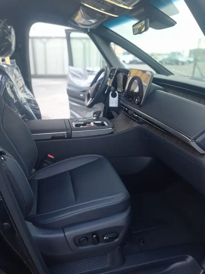 Lexus LM 350H AWD LUXURY 7 SEAT MY26 T1 STOCK 14
