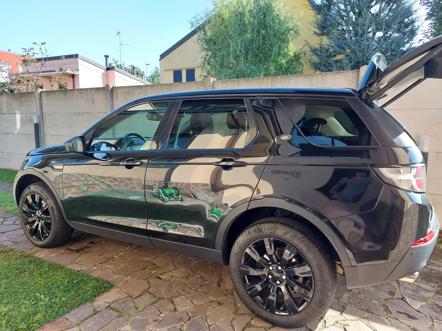Land Rover Discovery Sport Discovery Sport I 2015 2.2 td4 SE awd 150cv auto Nero - 1