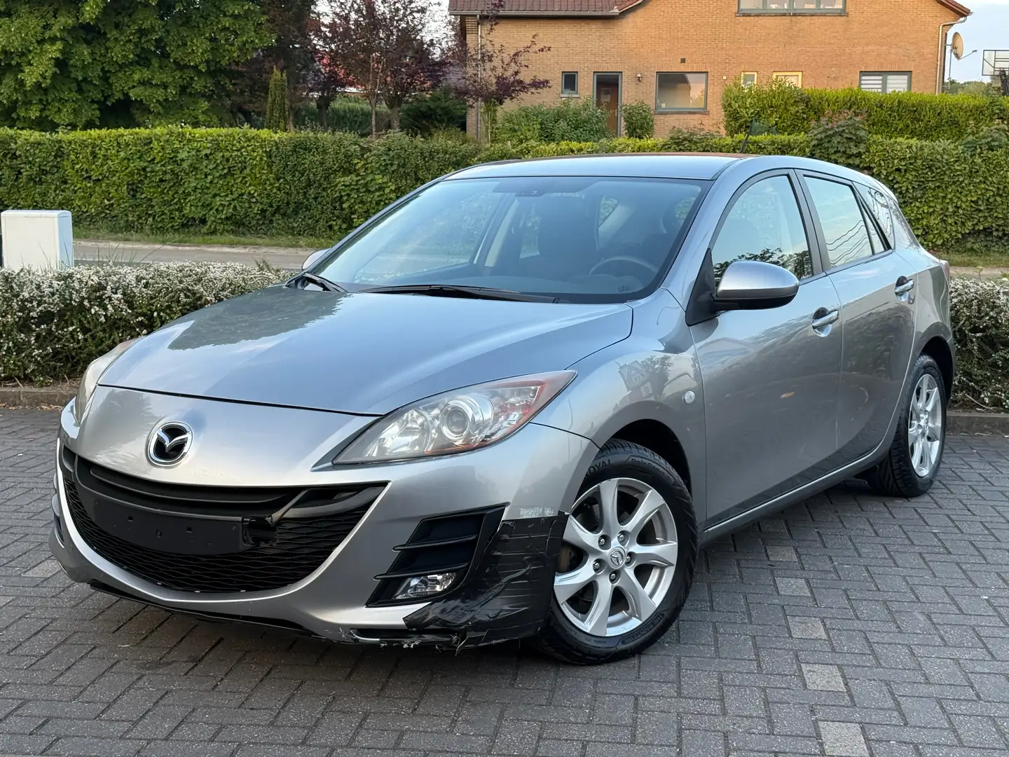 Mazda 3 1.6 CDVi ( 85.470Km ) 1er propriétaire CT Ok Gri - 2