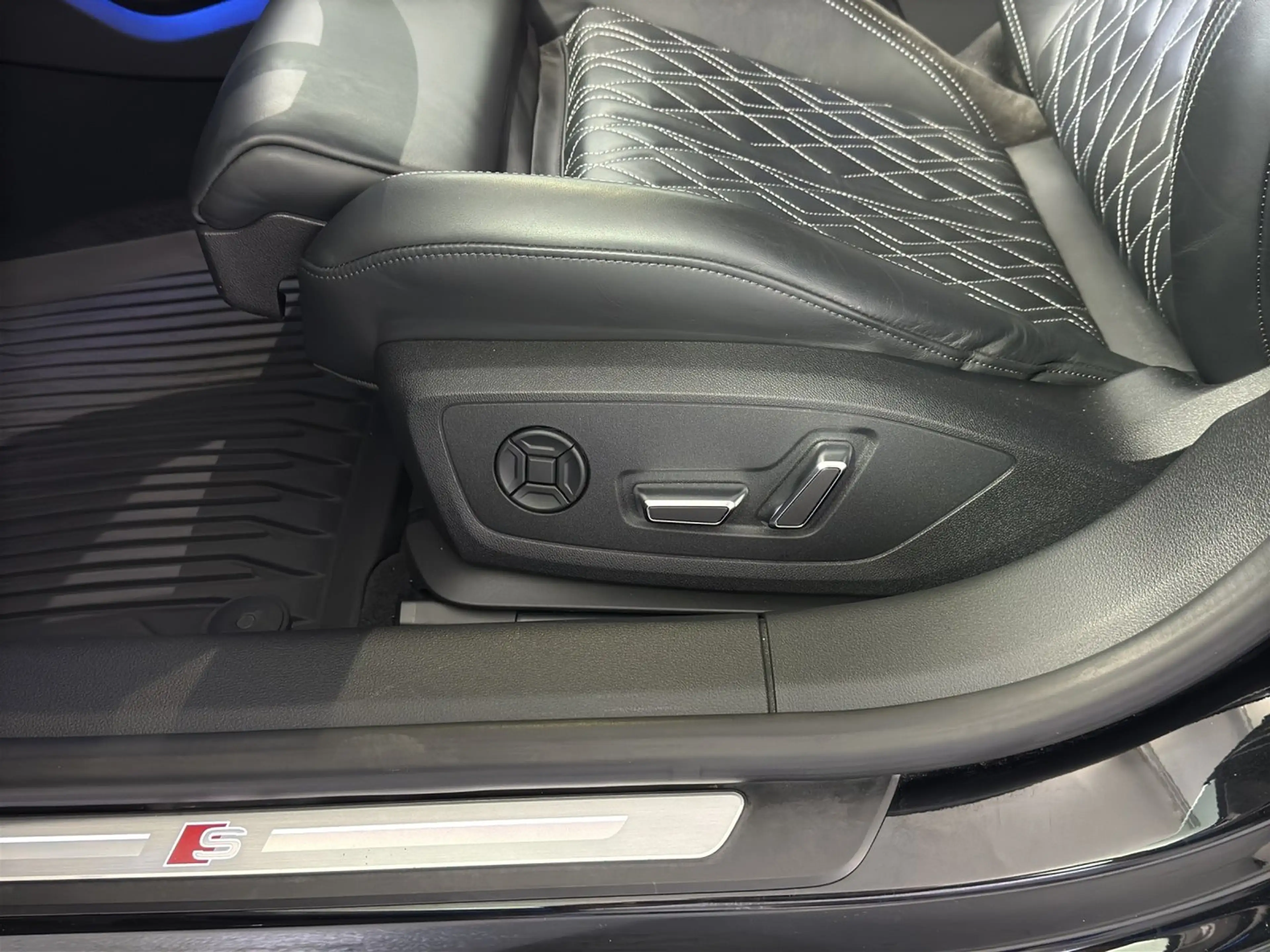 Audi A7 40 TDI quattro — photo 13