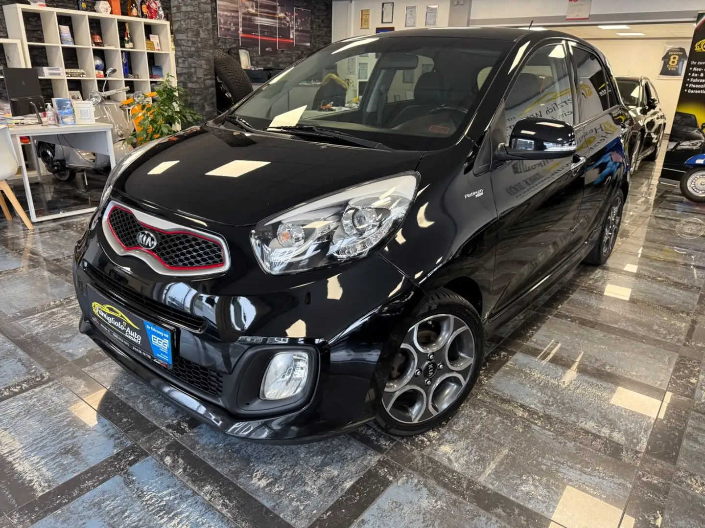 Kia Picanto Platinum Edition*Klimaauto*Aluräder* Černá - 2