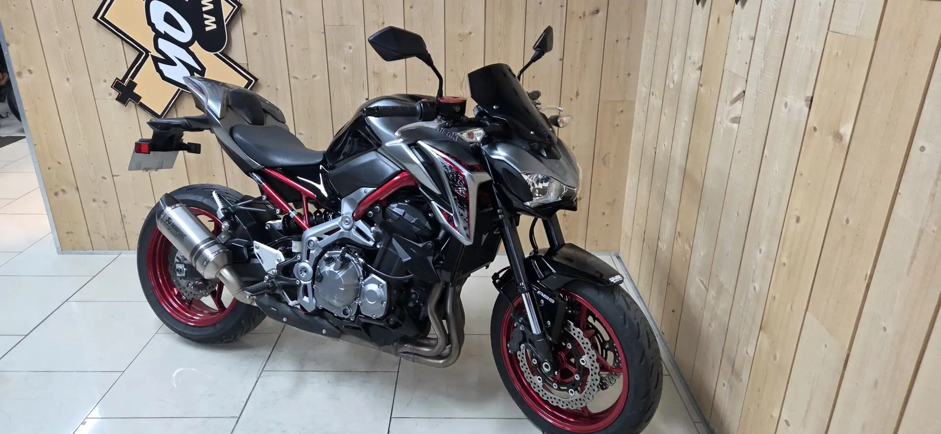 Kawasaki Z 900 Noir - 2