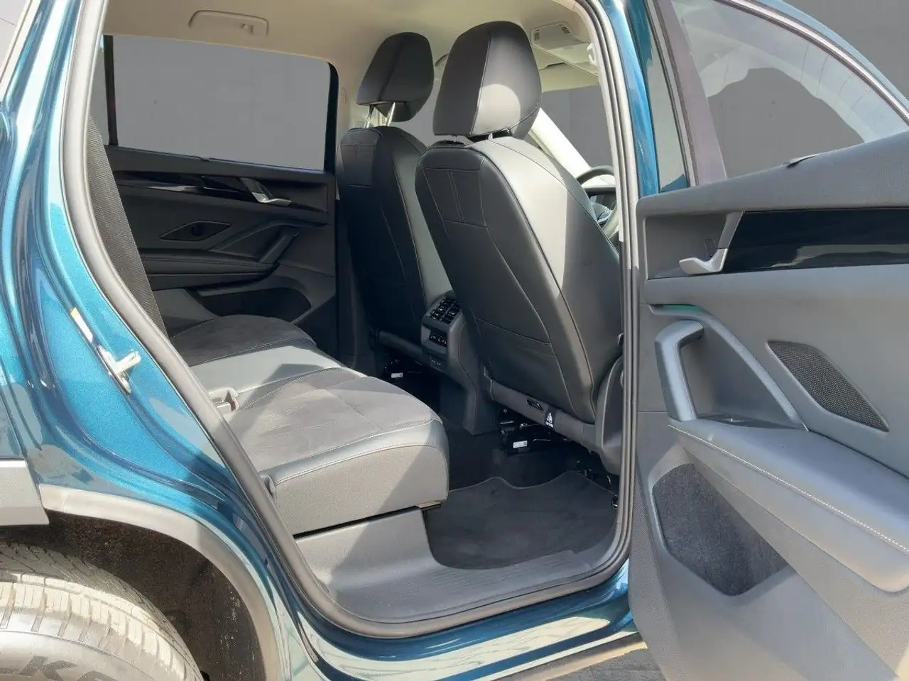 Volkswagen Tayron 1.5 eHYBRID 200kW ELEGANCE MATRIX+AHK+360, миниатюра 13