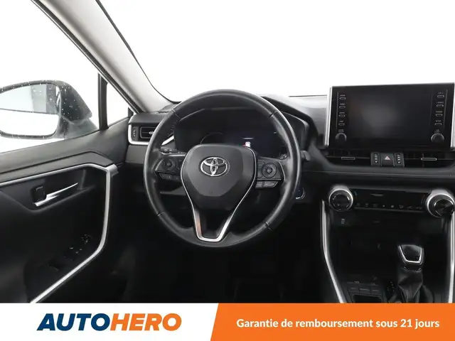 Toyota RAV4 view 13