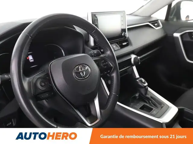 Toyota RAV4 view 11
