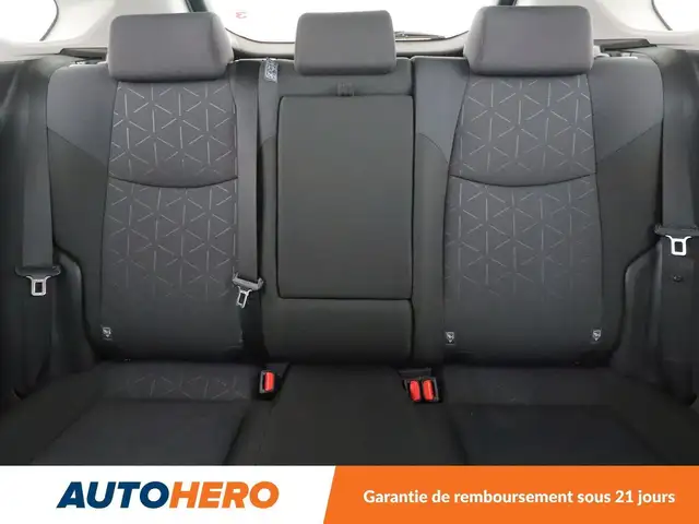 Toyota RAV4 view 15