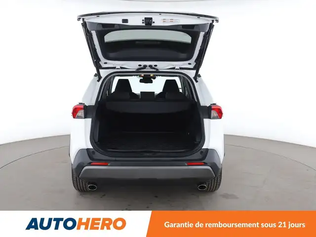 Toyota RAV4 view 16