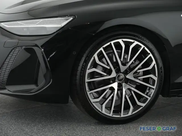 Audi A6 view 14