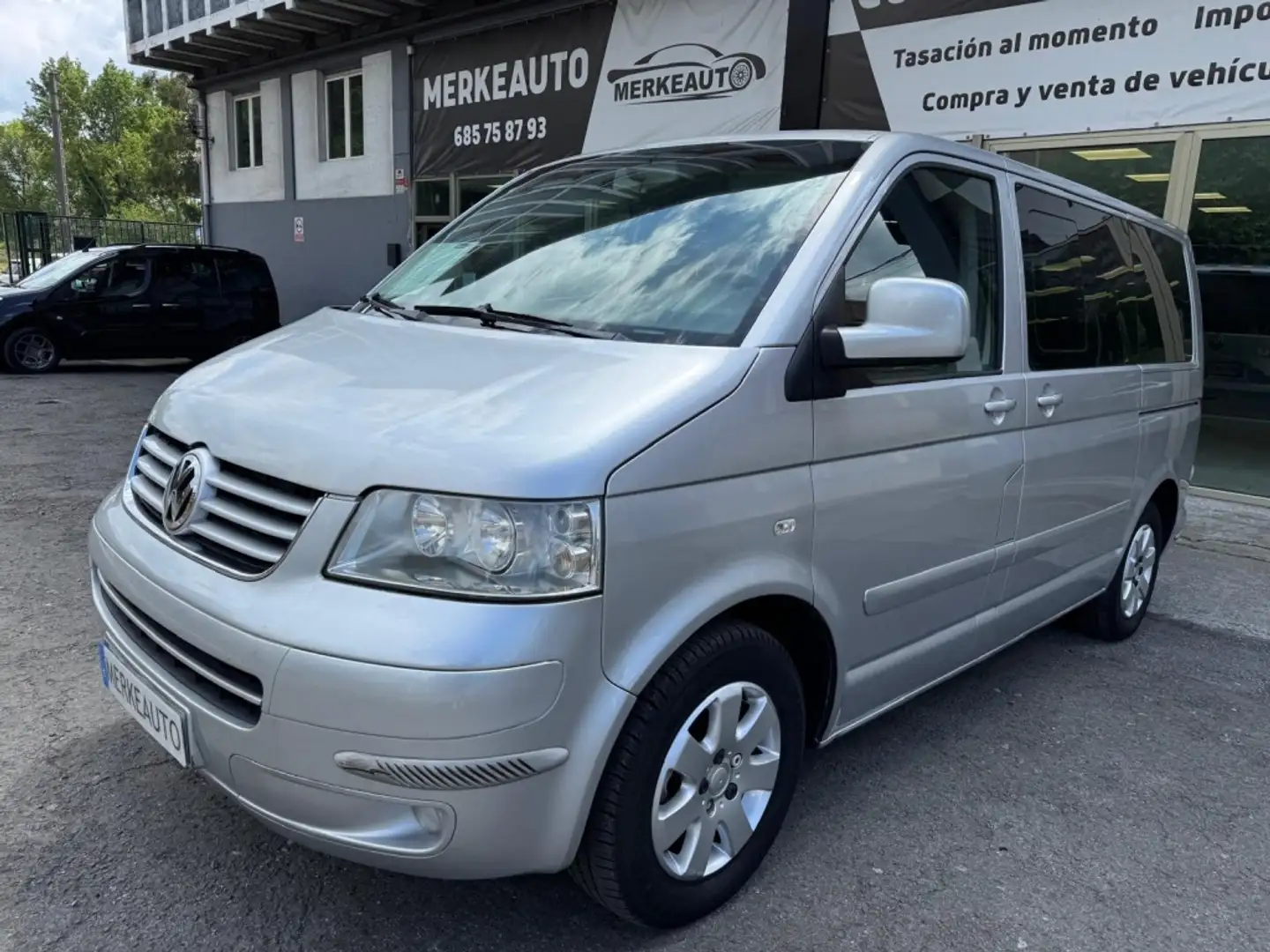 Volkswagen Multivan 2.5TDI Comfortline Gris - 1