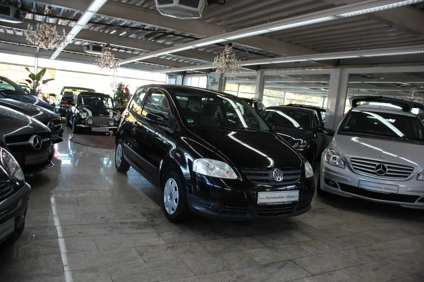 Volkswagen Fox Basis Schwarz - 2