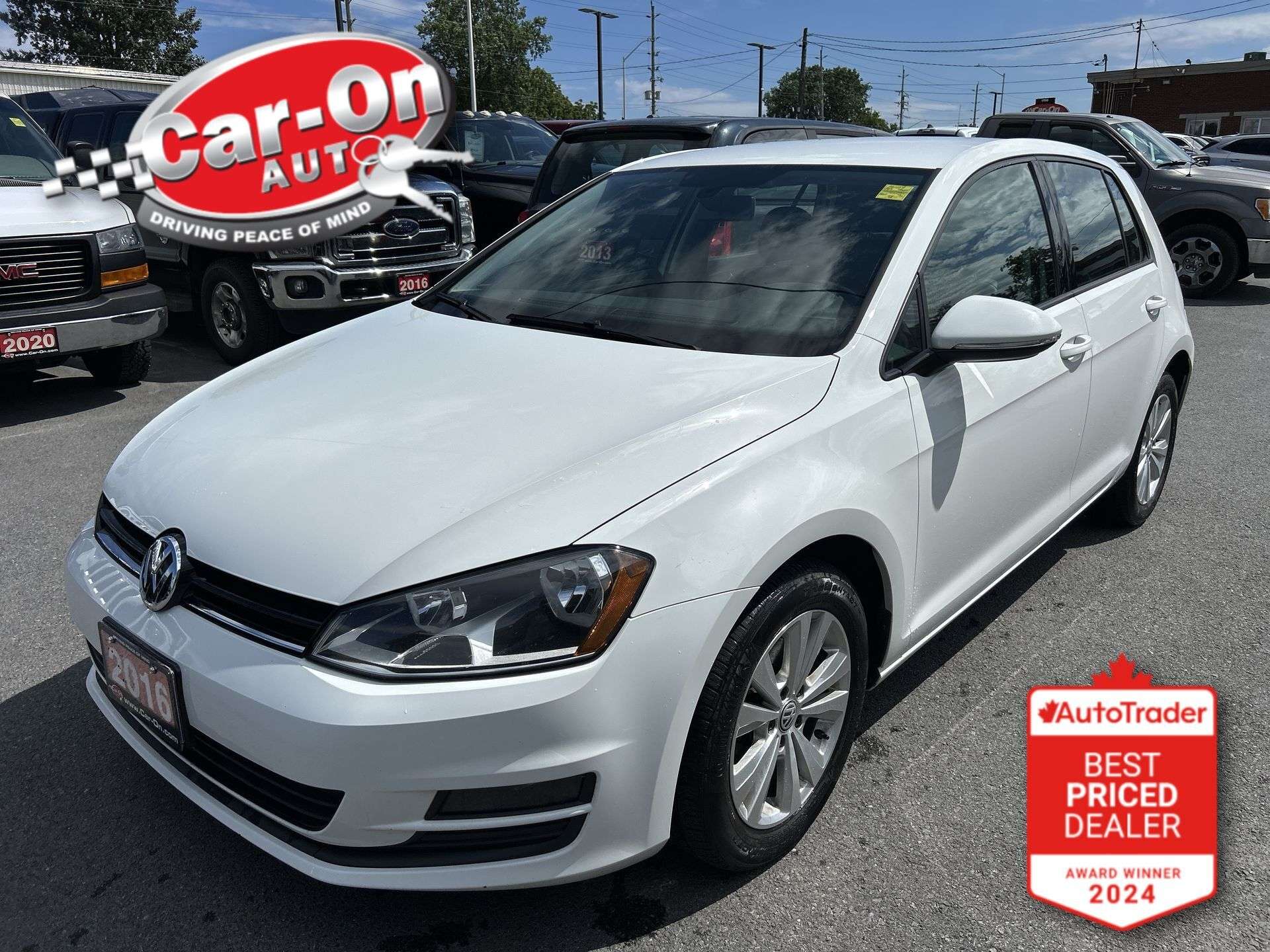 White 2016 Volkswagen Golf Hatchback Automatic