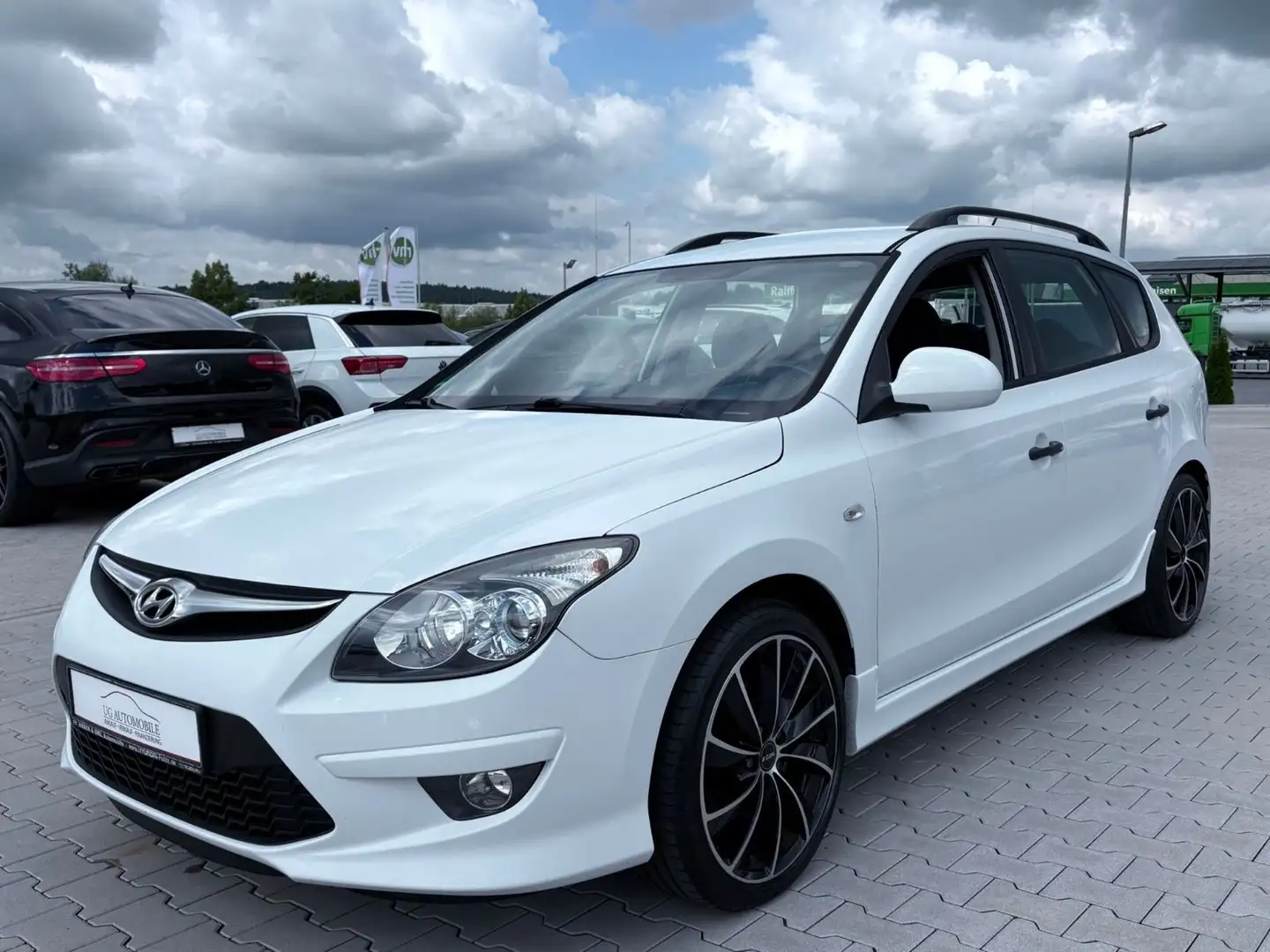 Hyundai i30 cw Edition+*KLIMA* Weiß - 1