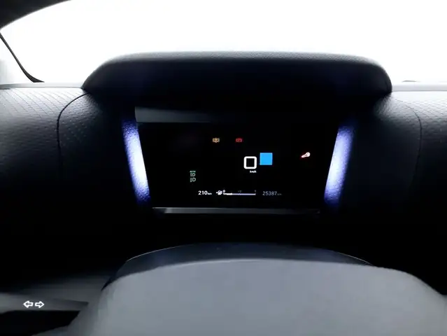 Citroen C4 view 12