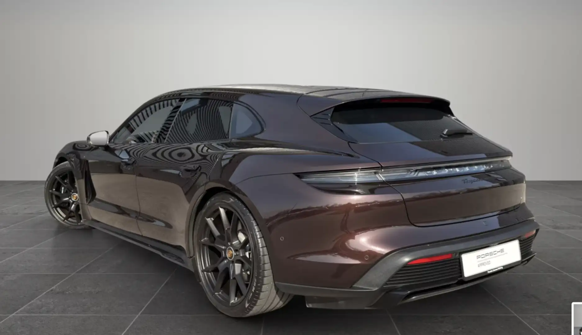 Porsche Taycan GTS Sport Turismo Marrón - 2