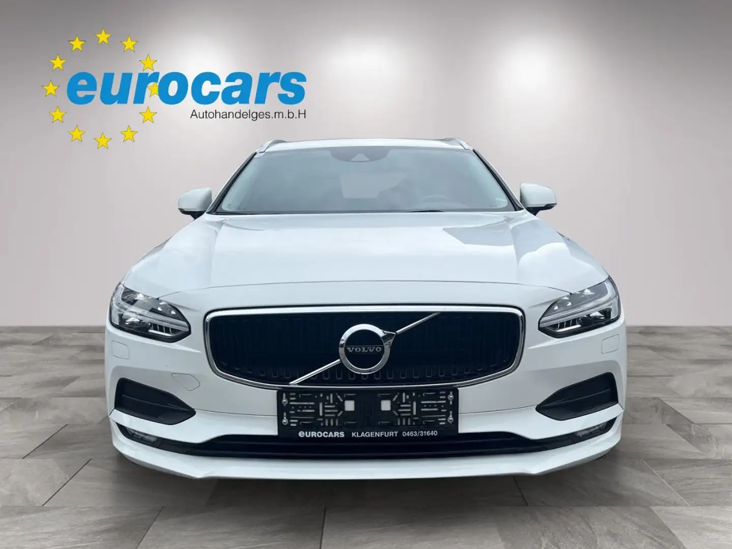 Volvo V90 D5 AWD Momentum Weiß - 2