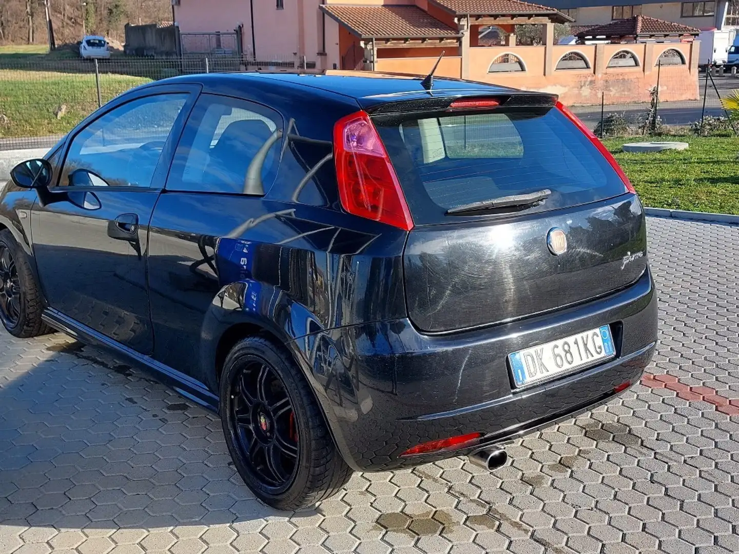 Fiat Grande Punto 3p 1.9 mjt Sport 130cv 6m Fekete - 1