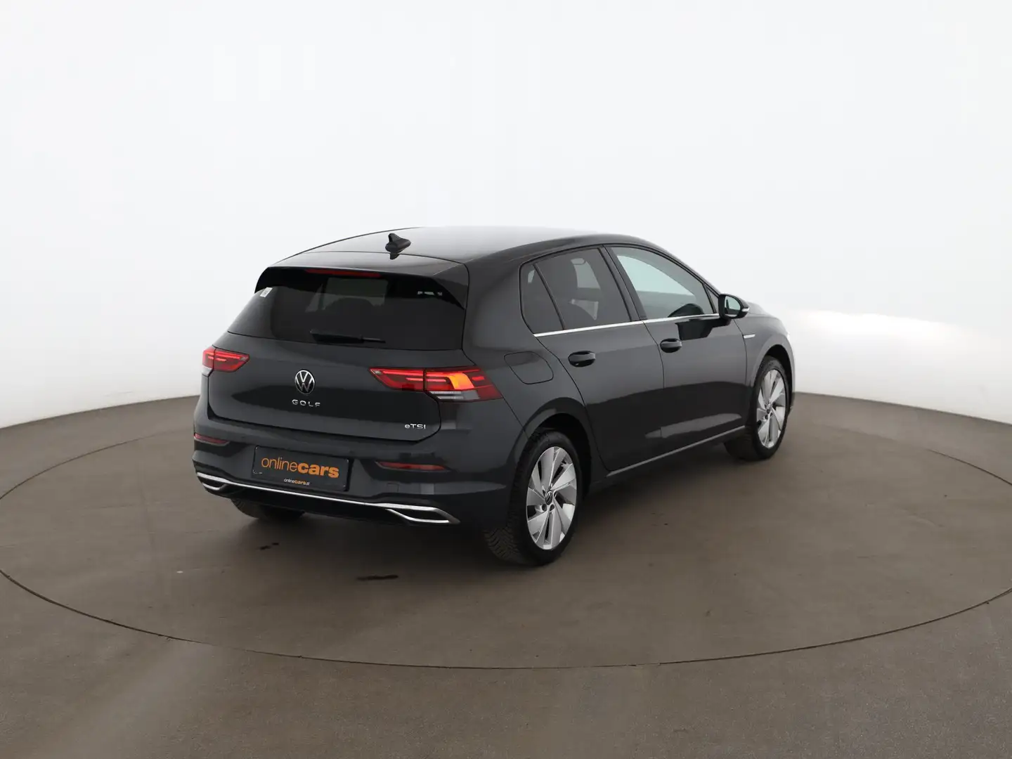 Volkswagen Golf VIII 1.5 eTSI Style Aut LED AHK RADAR NAVI Grau - 2