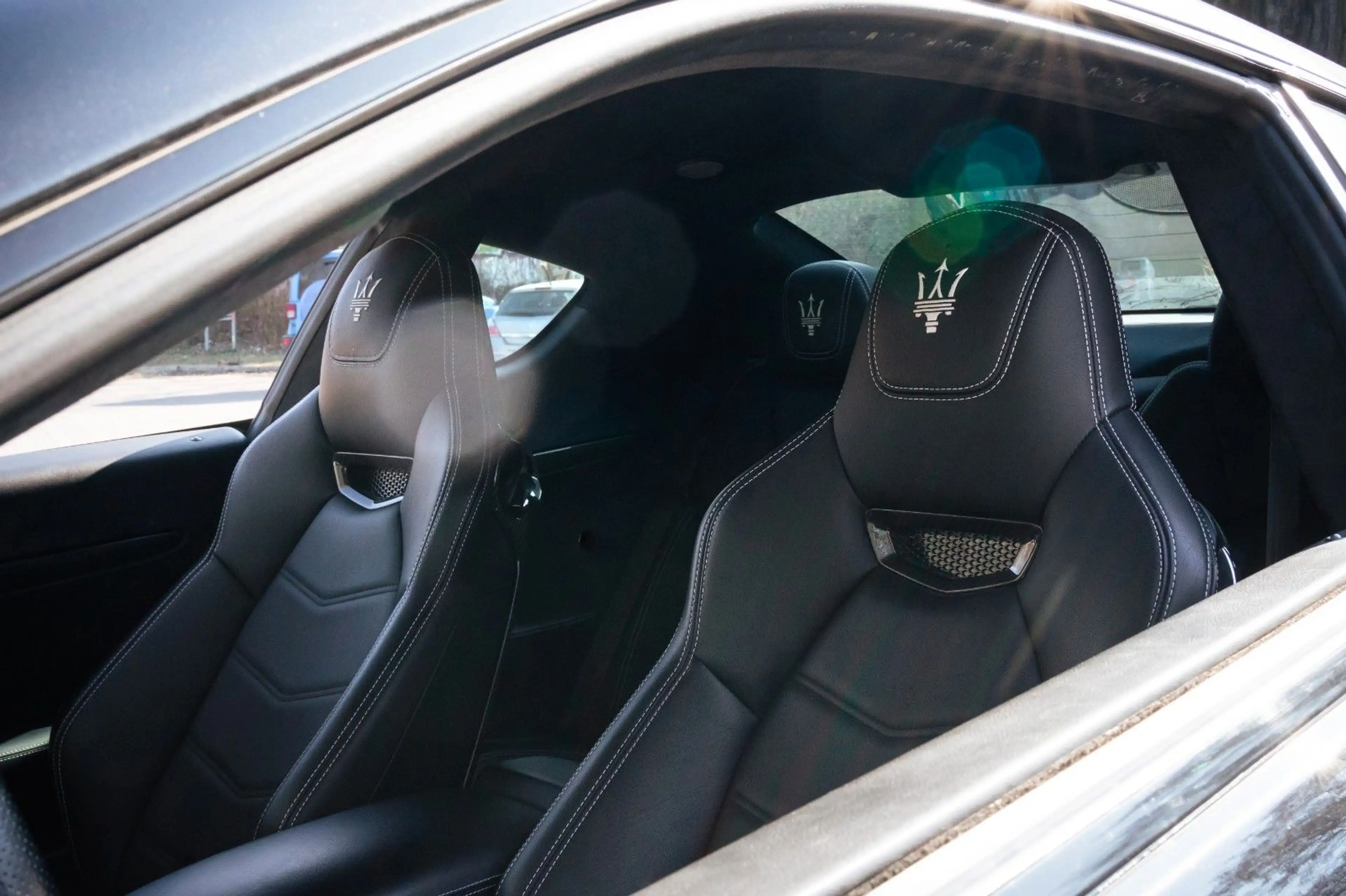 Maserati GranTurismo GranTurismo MC Sport Carbon Harman-Kardon AGA — photo 9