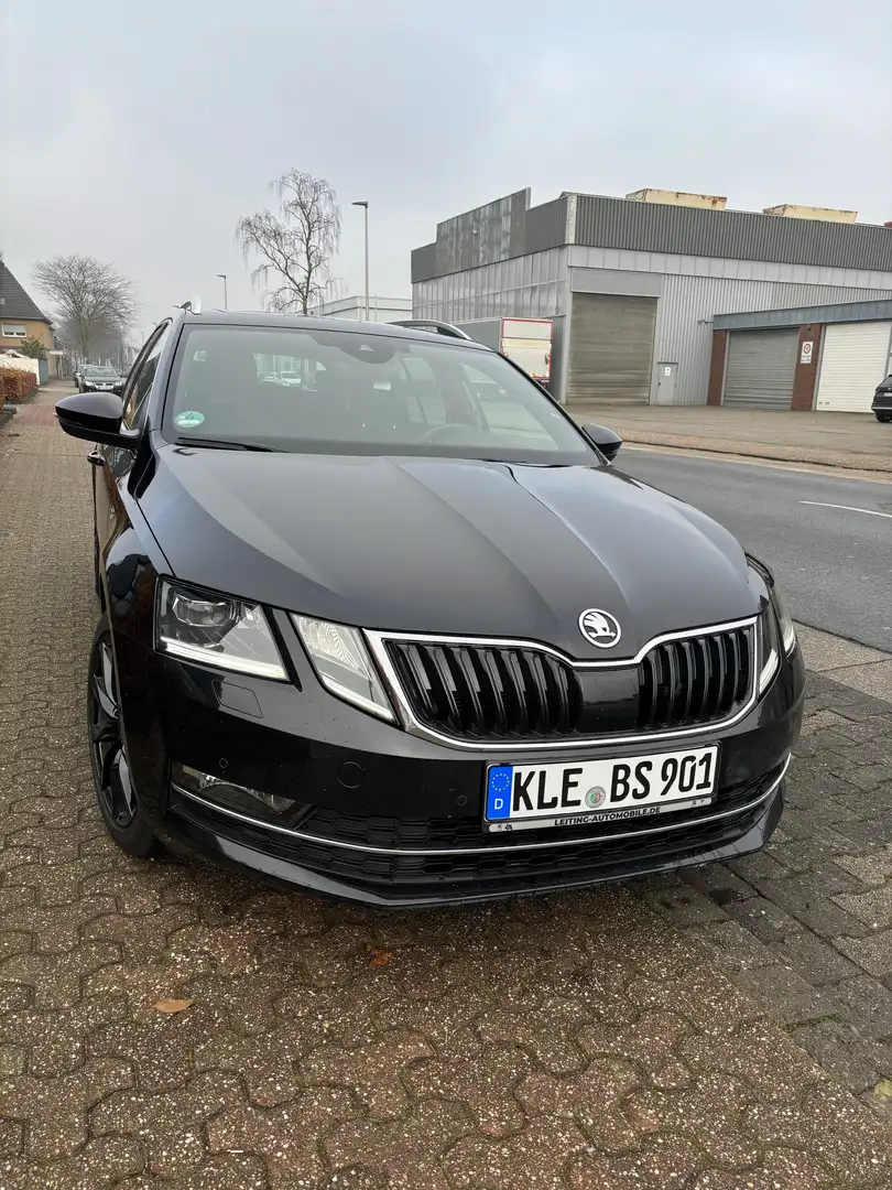 Skoda Octavia Combi 2.0 TDI DSG L&K - 1