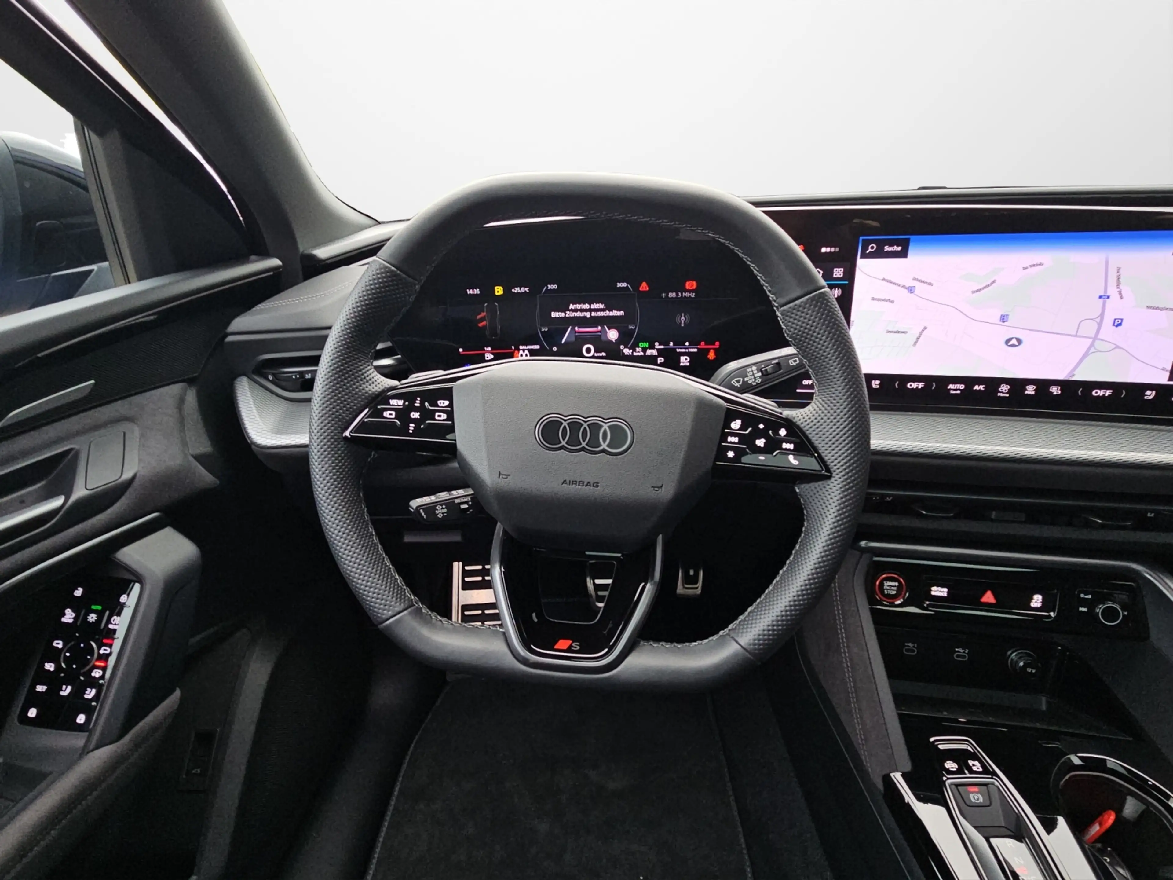 Audi SQ5 TFSI S tronic quattro — photo 9