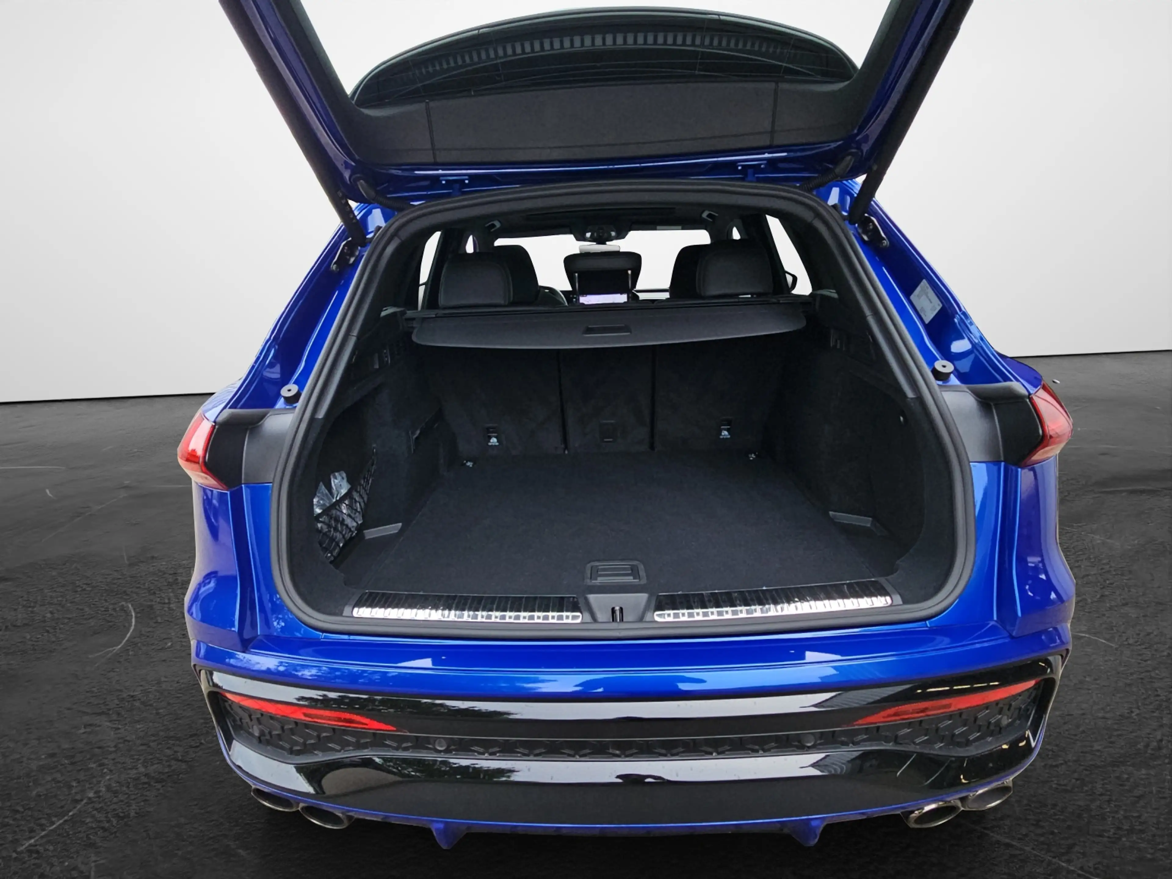 Audi SQ5 TFSI S tronic quattro — photo 12