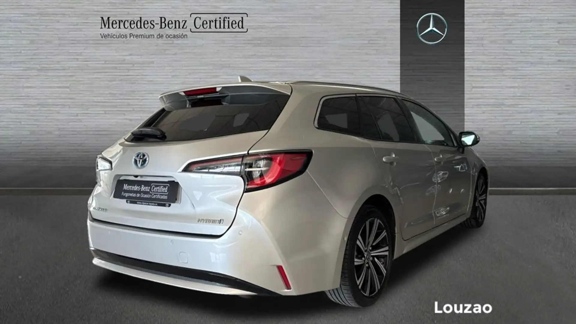Toyota Corolla Touring Sports 140H Active Plus Gris - 2