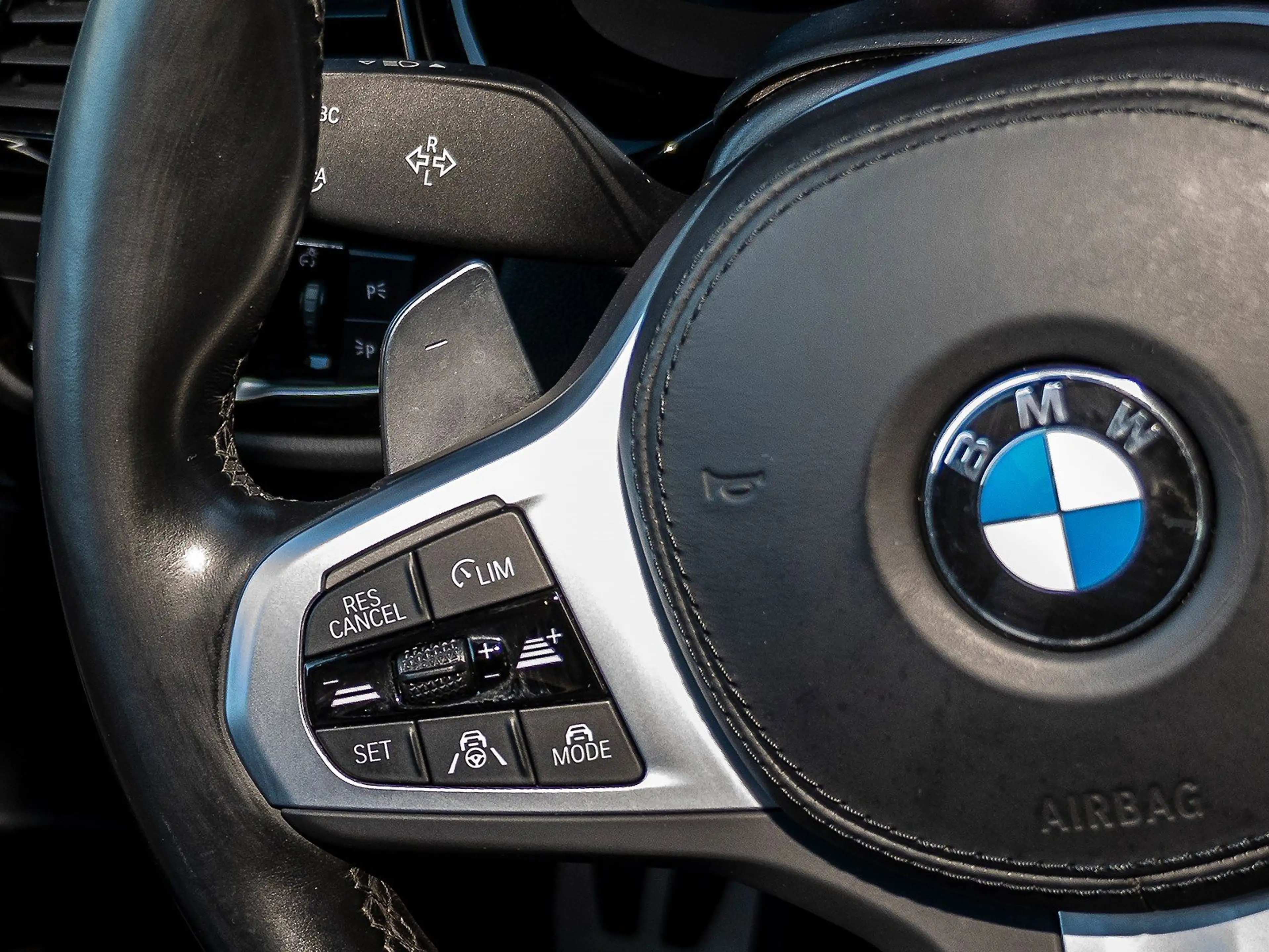 BMW 540 d xDrive Tour M Sportpaket Pro Standheiz ACC HUD 1 — photo 13