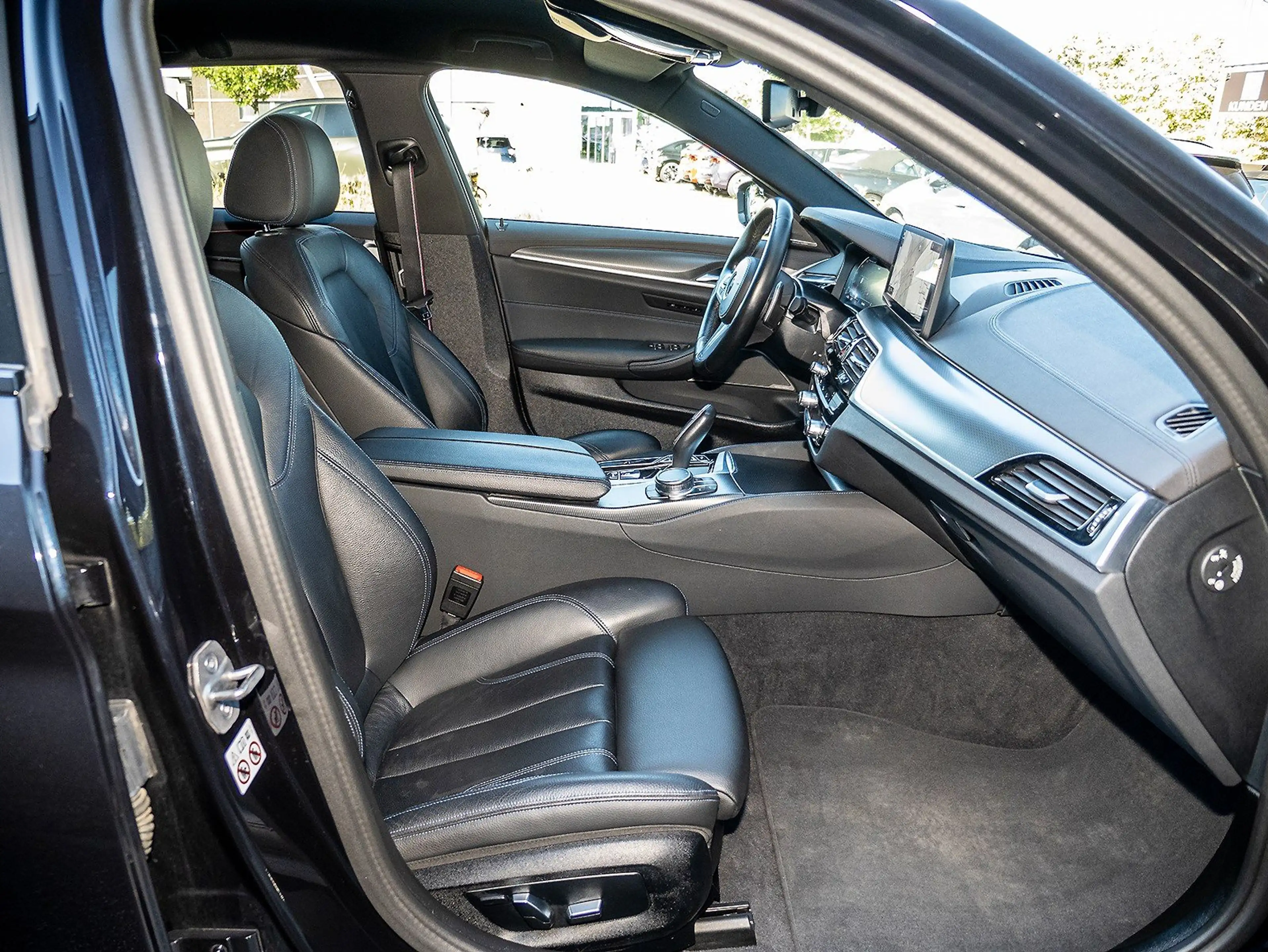 BMW 540 d xDrive Tour M Sportpaket Pro Standheiz ACC HUD 1 — photo 4