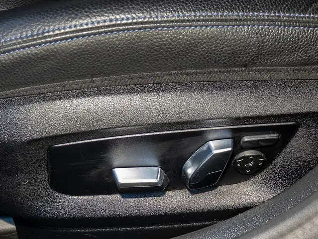 BMW 5 Series view 15