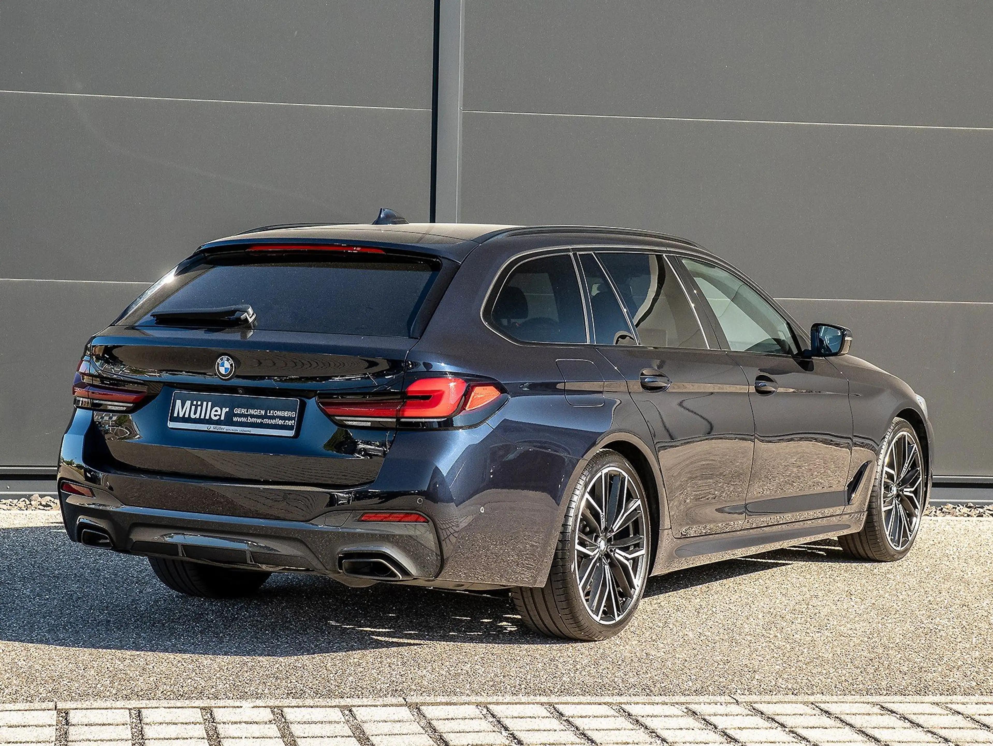 BMW 540 d xDrive Tour M Sportpaket Pro Standheiz ACC HUD 1 — photo 2