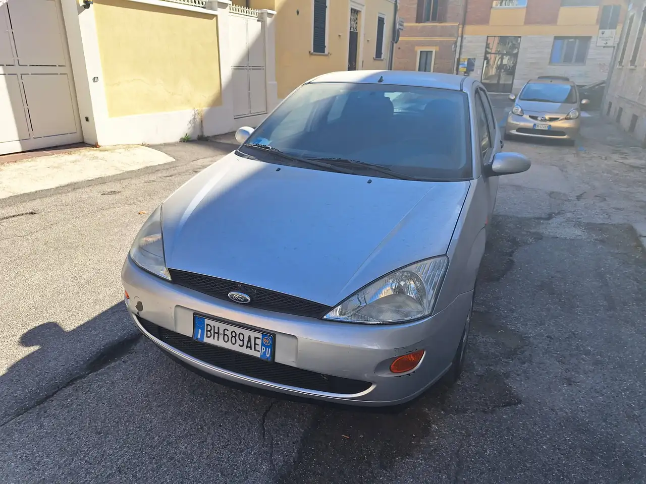 Ford Focus Focus 5p 1.6i 16v Trend — photo 1 of 6