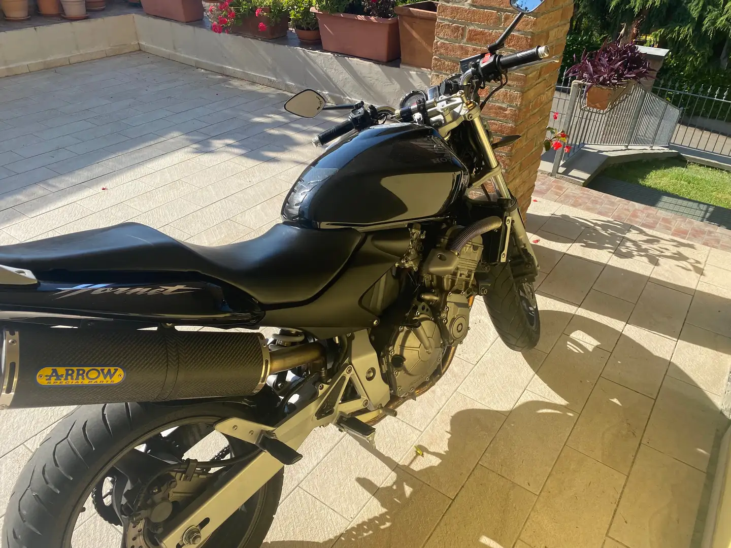 Honda Hornet Noir - 1