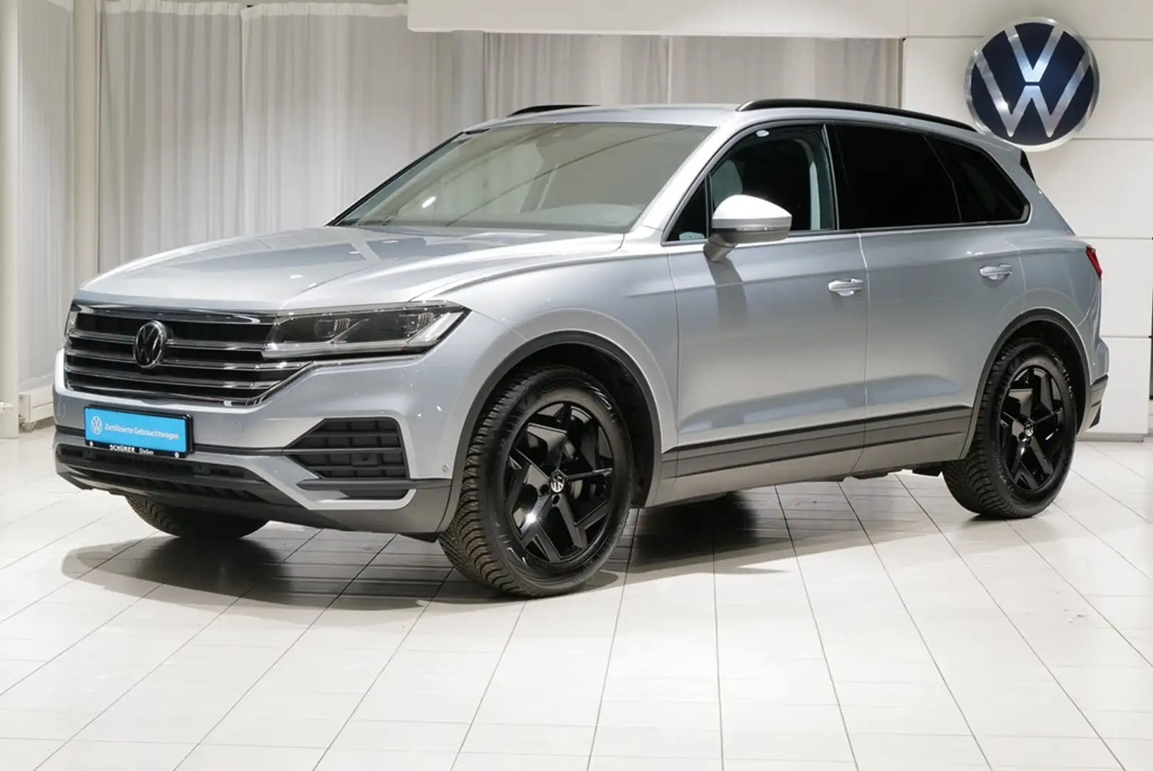 Volkswagen Touareg 3.0TDI 4Motion Facelift AHK Luft Keyless RKAM ACC Argent - 2