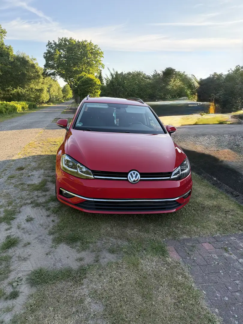 Volkswagen Golf Variant 1.6 TDI (BlueMotion Technology) DSG Comfortline Rot - 1