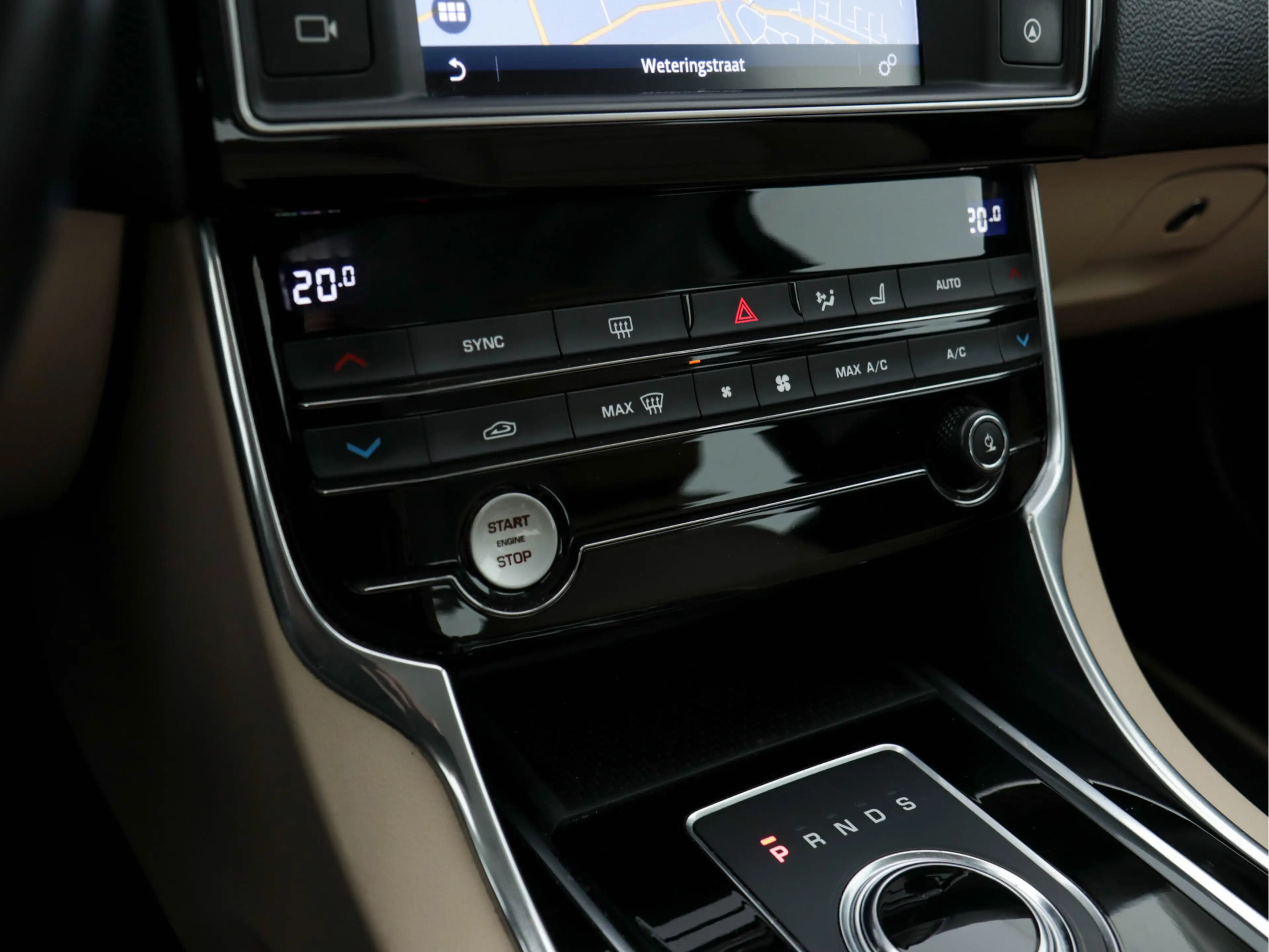 Jaguar XE 2.0 D Portfolio (INCL-BTW) Aut. *LEATHER | NAVI-FU — photo 13