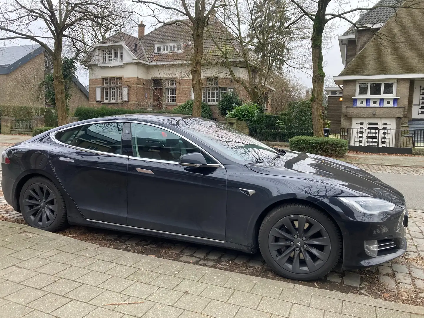 Tesla Model S 100 kWh Performance Dual Motor Noir - 2